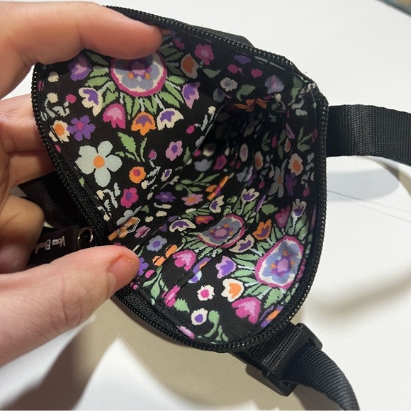 Vera Bradley Crossbody Phone Purse Black Floral Pattern - Picture 6 of 6